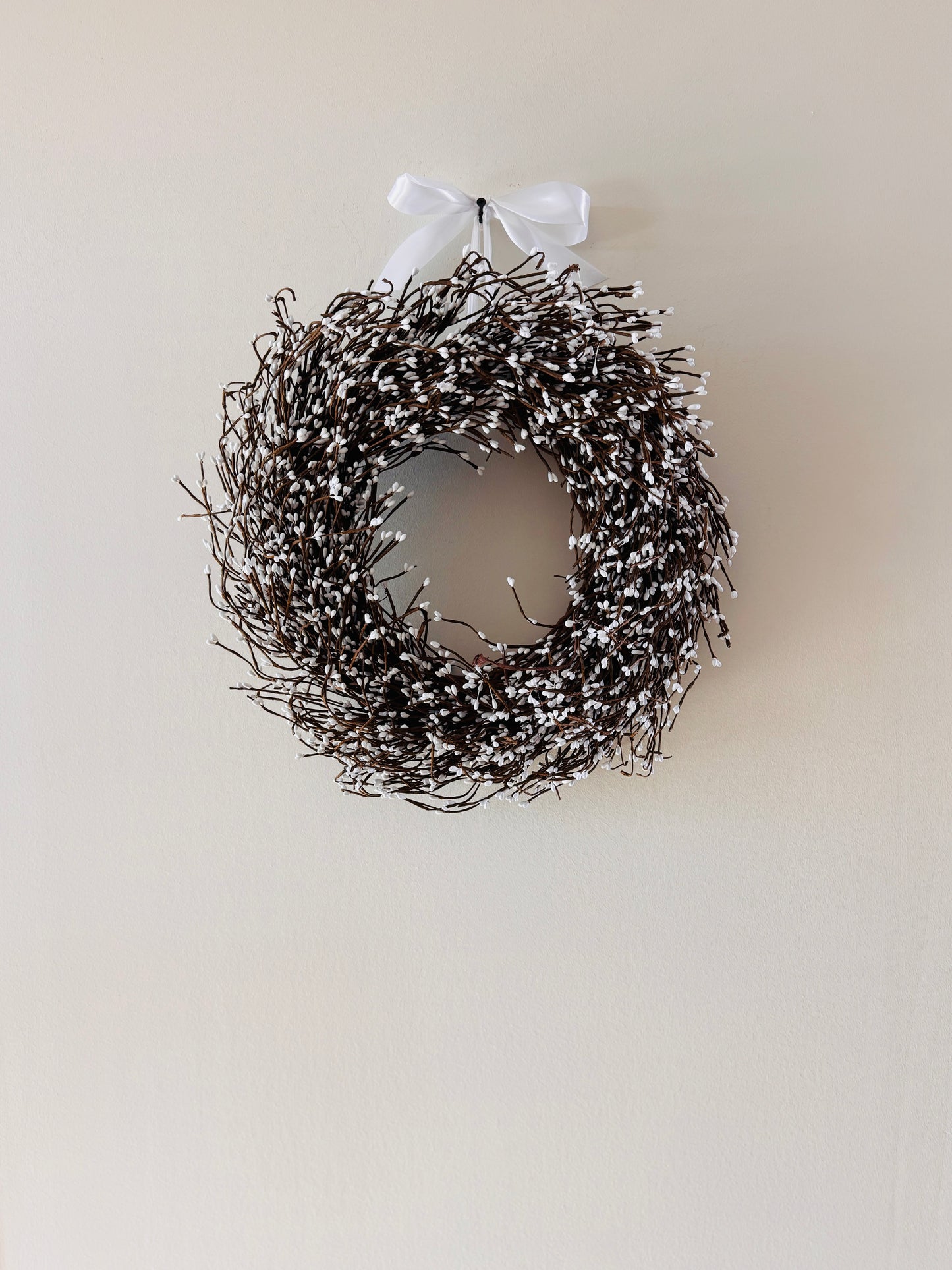 The Purest - White Pip Berry Wreath