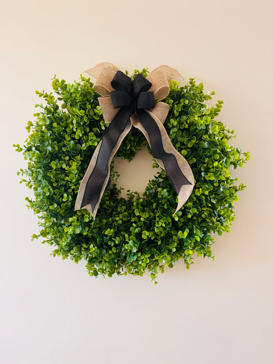 The Antebellum - Boxwood Wreath with Bow