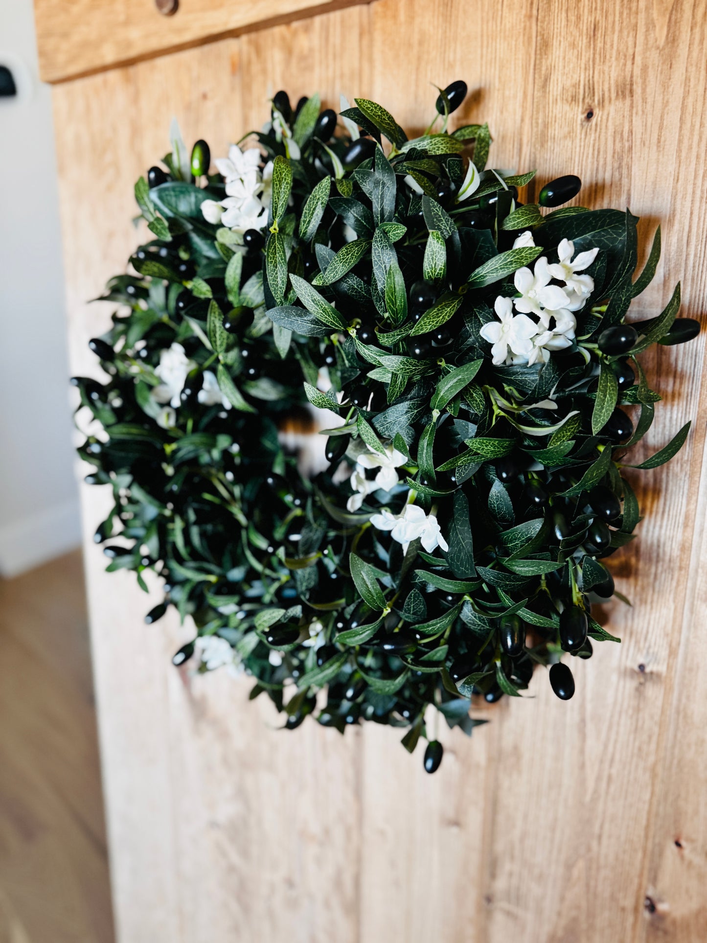 The Juno - Olive and Star Jasmine